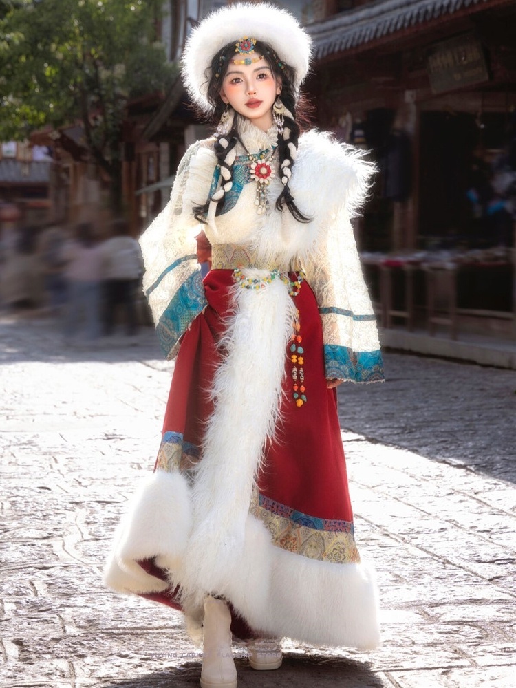 Nuovo Stile di Abbigliamento E - Ethnic Fashion Photography recensione e prezzo