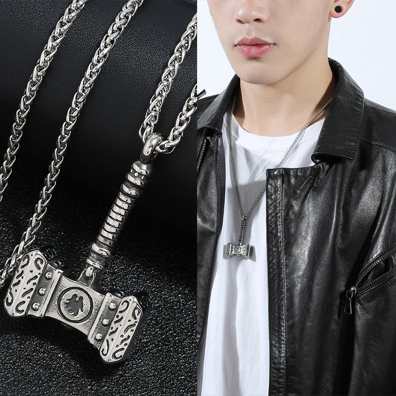 Collana con martello di Thor N - Ethnic Fashion World recensione e prezzo